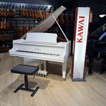 KAWAI GL-10 VALKOINEN KÄYTETTY FLYYGELI VT-3025