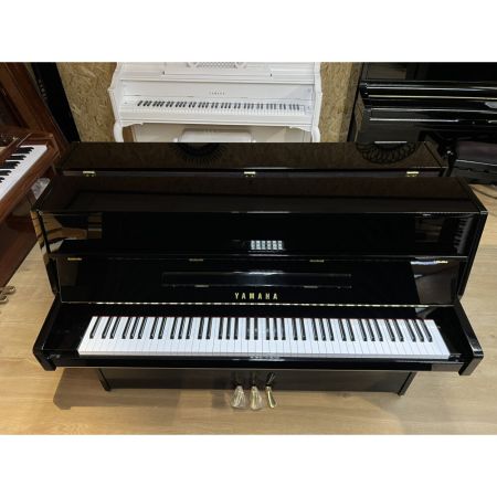 Yamaha B-1 Käytetty Akustinen Piano, Musta Kiiltävä VT-2842