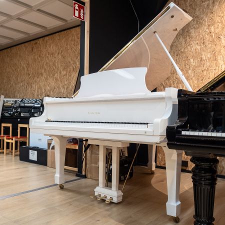 Samick SG-185 Valkoinen Kiiltävä Flyygeli Käytetty VT-2937